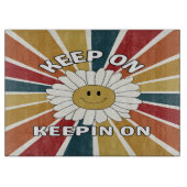 Behalt auf Keepin auf dem Retro-Schneidebrett Schneidebrett (Vorderseite)