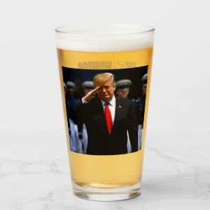 Behalt auf Trumpin Glas