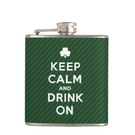 Behalt Calm and Drink On - Funny St Patrick Flasch Flachmann