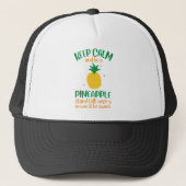 Behalt Calm & Be a Ananas Summer Truckerkappe (Vorderseite)
