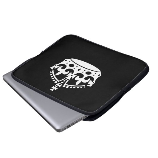 BEHALT CALM CROWN auf Black Customize This! Laptopschutzhülle (Vorne Knopf)