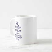 BEHALT-CALM-SNOW-BOARD AUF KAFFEETASSE (Vorderseite Links)