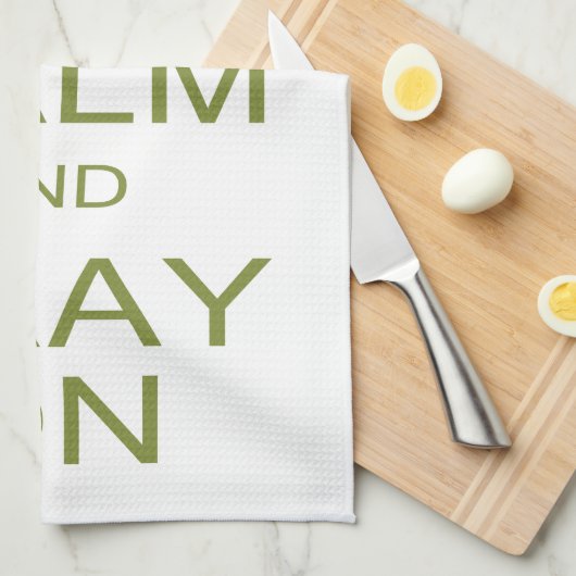 Behalt Calm und bete auf großen königlichen Erlass Geschirrtuch (Viertel Falte)