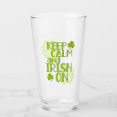 Behalt Calm und Irish On Fun St. Patrick's Day Glas (Vorderseite)