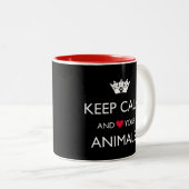 "BEHALT CALM UND LIEBE DEINER TIERE" ZWEI-KAFFEE ZWEIFARBIGE TASSE (VorderseiteRechts)