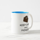 BEHALT CALM UND PIONEER TASSE MIT TONKAFFEE (VorderseiteRechts)