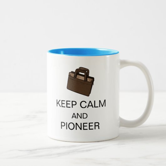 BEHALT CALM UND PIONEER TASSE MIT TONKAFFEE (Rechts)