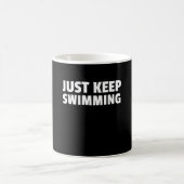 Behalt einfach das Schwimmdesign Kaffeetasse (Mittel)