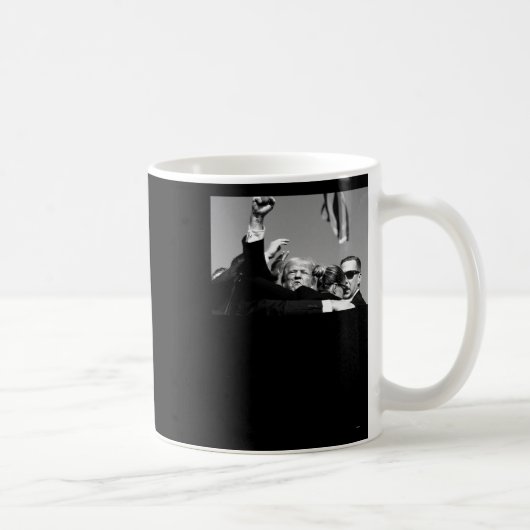 Behalt ihm Bulletproof Trump 2024 Kaffeetasse (Rechts)