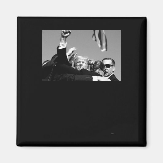 Behalt ihm Bulletproof Trump 2024 Magnet (Vorne)