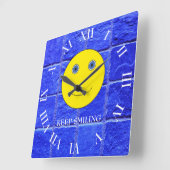 Behalt Lächeln Quadratische Wanduhr (Winkel)