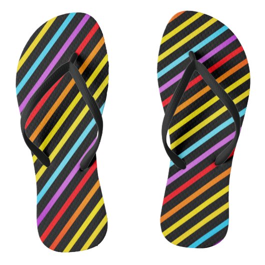Behalt oder entwirft eigene Flip-Flops Badesandalen (Fußbett)
