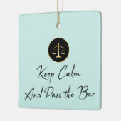 Behalt Ruhe. Gib die Bar. Keramikornament (Links)