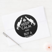 Behalt Ruhe und kaufe einen Flammenwerfer Runder Aufkleber (Umschlag)