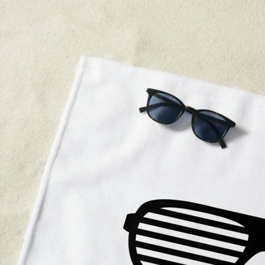 Behalt Ruhe und Party auf lustiges Strandhandtuch  (Beispiel)