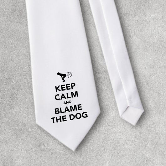 Behalt Ruhe und Schuld am Hund Krawatte
