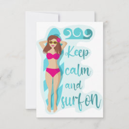 Behalt Ruhe und surfe auf brünettem Mädchen Dankeskarte