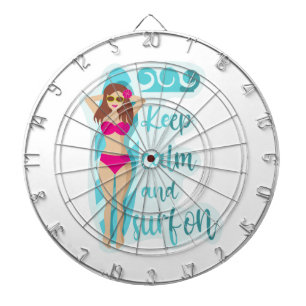 Behalt Ruhe und surfe auf der brünetten Girl Card Dartscheibe