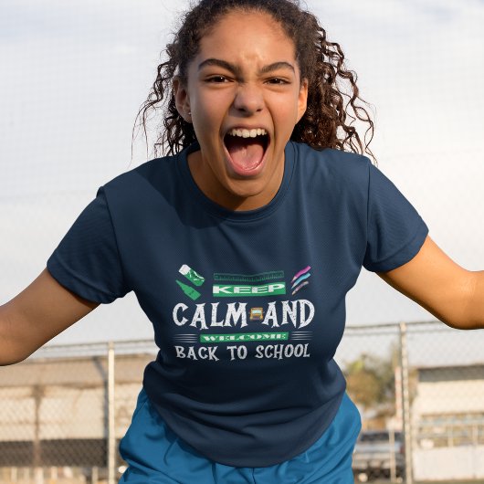 Behalt Ruhe und Willkommen zurück in der Schule T-Shirt