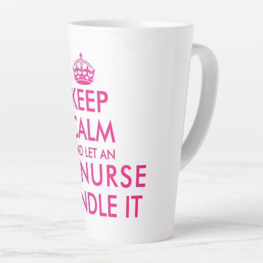 Behalt ruhig und ließ eine RN-Krankenschwester mit Milchtasse (Rechte Ecke)