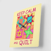 Behalt ruhiger und farbenfroher Patchwork-Blöcke Quadratische Wanduhr (Winkel)