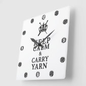 Behalt von Calm Carry Yarn CraftRoom Quadratische Wanduhr (Winkel)