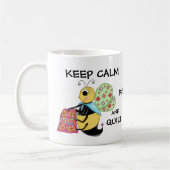 Behalt von Calm und Quilt Honey Bee Name Personali Kaffeetasse (Links)