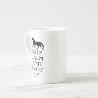 Behalt von Ruhe und Trot auf Pferden Porzellantasse
