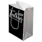 Behalt zu sprechen, ich diagnostiziere dich Funny Mittlere Geschenktüte (Vorderseite Schrägansicht)