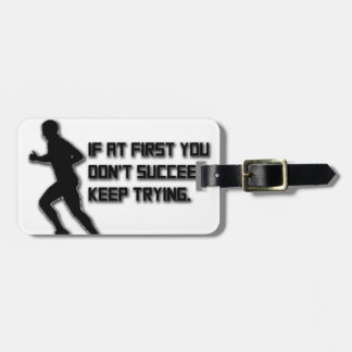 Behalten Sie das Versuchen: Läufer Gepäckanhänger