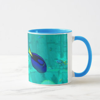 Behalten Sie einfach Schwimmen Tasse