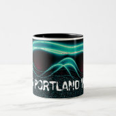 "Behalten Sie Portland sonderbar"--Tasse Zweifarbige Tasse (Mittel)