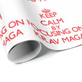 Behalten Sie Ruhe, indem Sie an auf Krav Maga sich Geschenkpapier (Rolleneckpunkt)