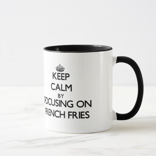 Behalten Sie Ruhe, indem Sie auf Pommes-Frites Tasse (Rechts)
