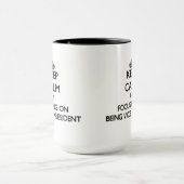 Behalten Sie Ruhe, indem Sie auf Sein Tasse (Zentrum)