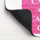 Behalten Sie Ruhe u. machen Sie Rosa weiter Mousepad (Ecke)