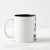 Behalten Sie Ruhe u. schießen Sie alles Zweifarbige Tasse (Links)