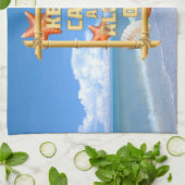 Behalten Sie Ruhe und Aloha an Handtuch (Gefaltet)