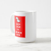 Behalten Sie Ruhe und Dinosaurier-Tasse OM Nom Nom Kaffeetasse (Vorderseite Links)