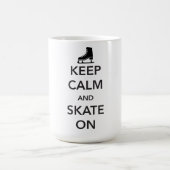 Behalten Sie Ruhe und Eis-Skate an Kaffeetasse (Mittel)
