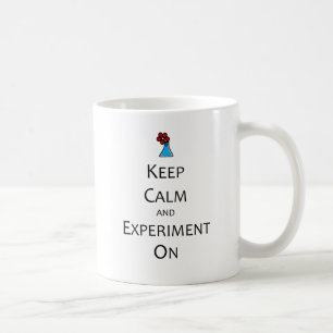 Behalten Sie Ruhe und Experiment an Kaffeetasse