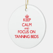 Behalten Sie Ruhe und Fokus auf bräunenden Betten Keramik Ornament (Links)