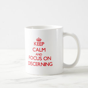 Behalten Sie Ruhe und Fokus auf dem Erkennen Kaffeetasse