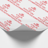 Behalten Sie Ruhe und Fokus auf Dermatologie Geschenkpapier (Ecke)