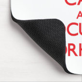 Behalten Sie Ruhe und Fokus auf Gabelstaplern Mousepad (Ecke)