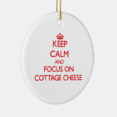 Behalten Sie Ruhe und Fokus auf Hütten-Käse Keramikornament (Rechts)