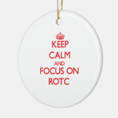 Behalten Sie Ruhe und Fokus auf Rotc Keramikornament (Links)