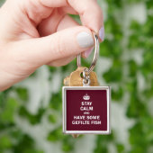 Behalten Sie Ruhe und haben Sie einige Gefilte Schlüsselanhänger (Hand)