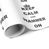 BEHALTEN SIE RUHE UND HAMMER AN GESCHENKPAPIER (Rolleneckpunkt)