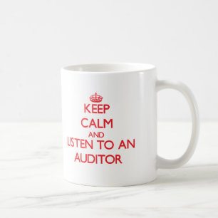 Behalten Sie Ruhe und hören Sie auf einen Kaffeetasse